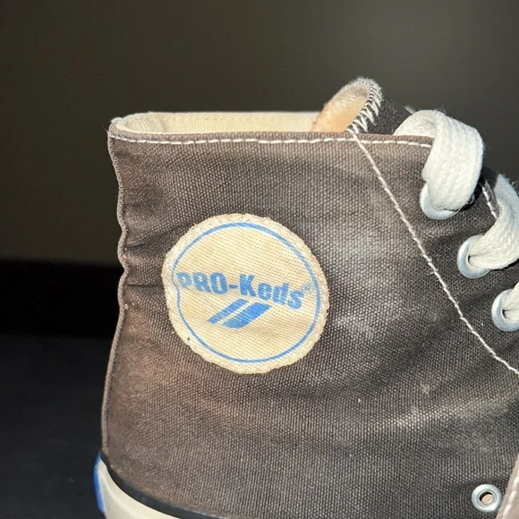 PRO Keds Canvas High Tops Bugs Bunny Blue Heel Tag Mens 9 1/2 Looney Tunes 1993 - Picture 2 of 14